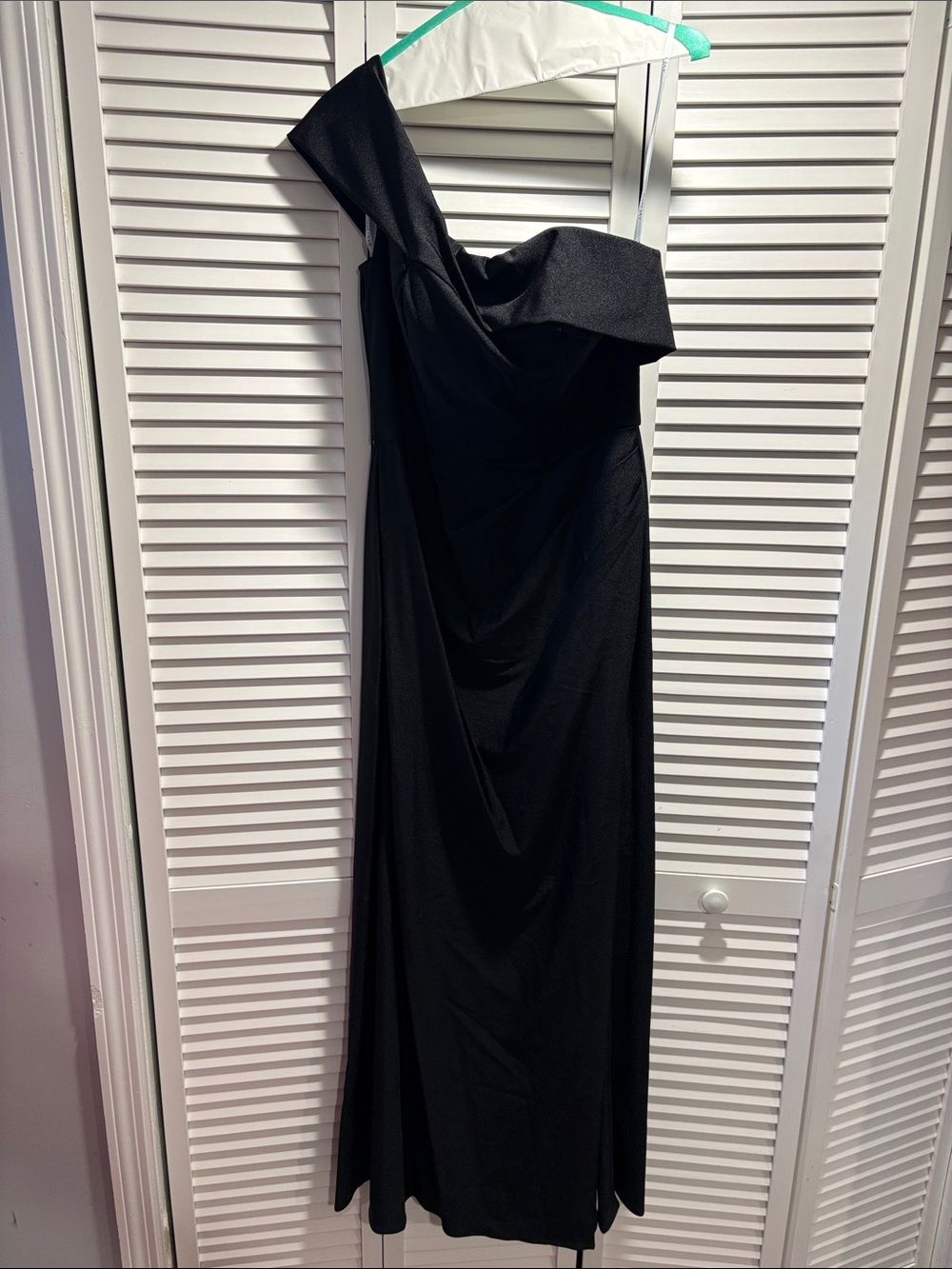 Bari Jay Black One-Shoulder Draped Evening Gown